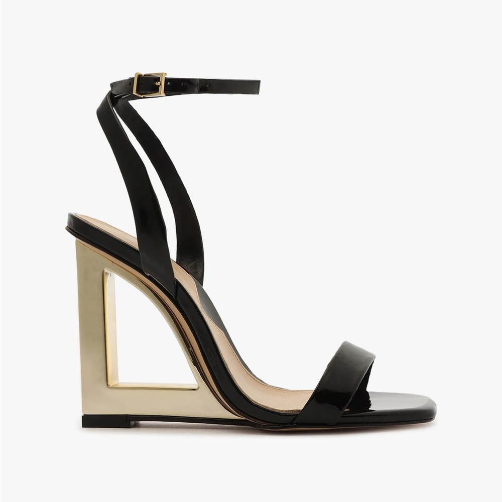 Gold Block Leather sandals